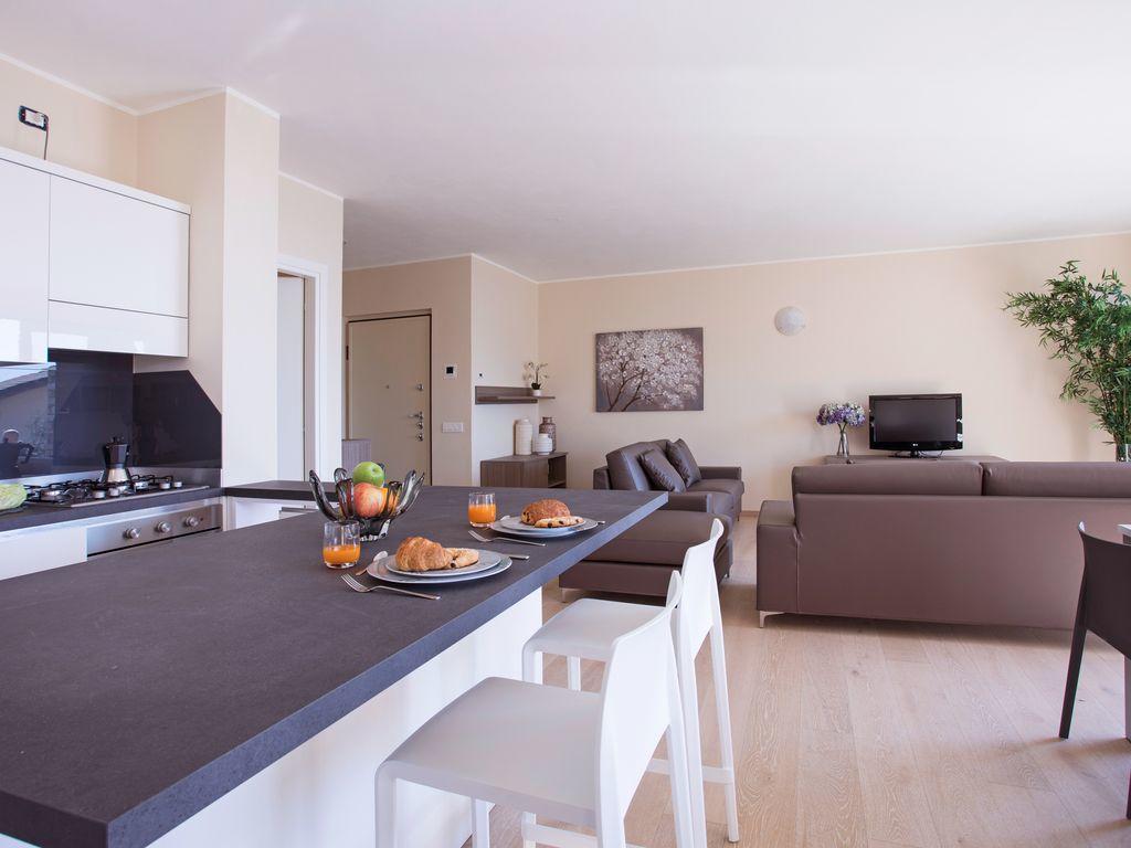 Ossuccio Grande C Home With Pool Sleeps 12 By Italian Apartments Como Zewnętrze zdjęcie