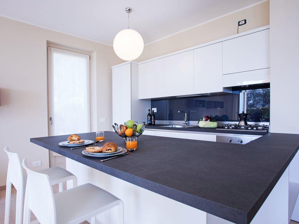 Ossuccio Grande C Home With Pool Sleeps 12 By Italian Apartments Como Zewnętrze zdjęcie