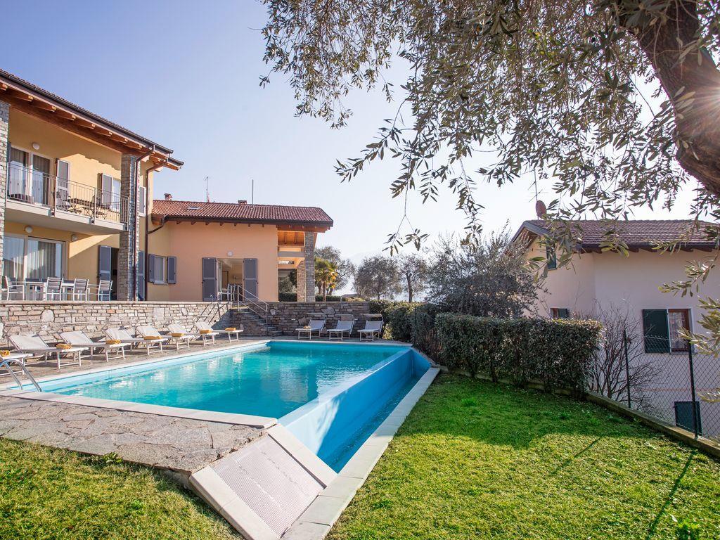 Ossuccio Grande C Home With Pool Sleeps 12 By Italian Apartments Como Zewnętrze zdjęcie