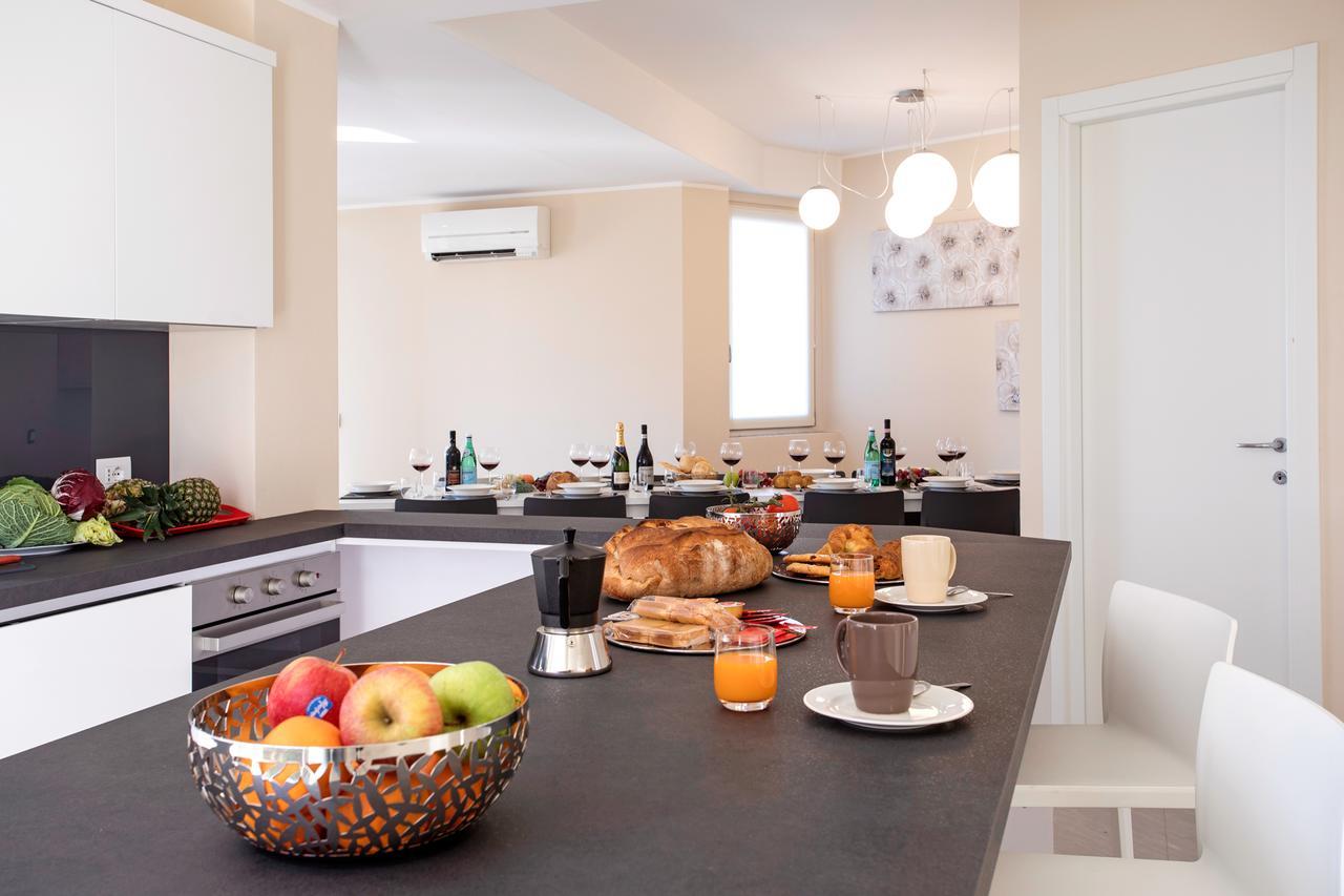 Ossuccio Grande C Home With Pool Sleeps 12 By Italian Apartments Como Zewnętrze zdjęcie